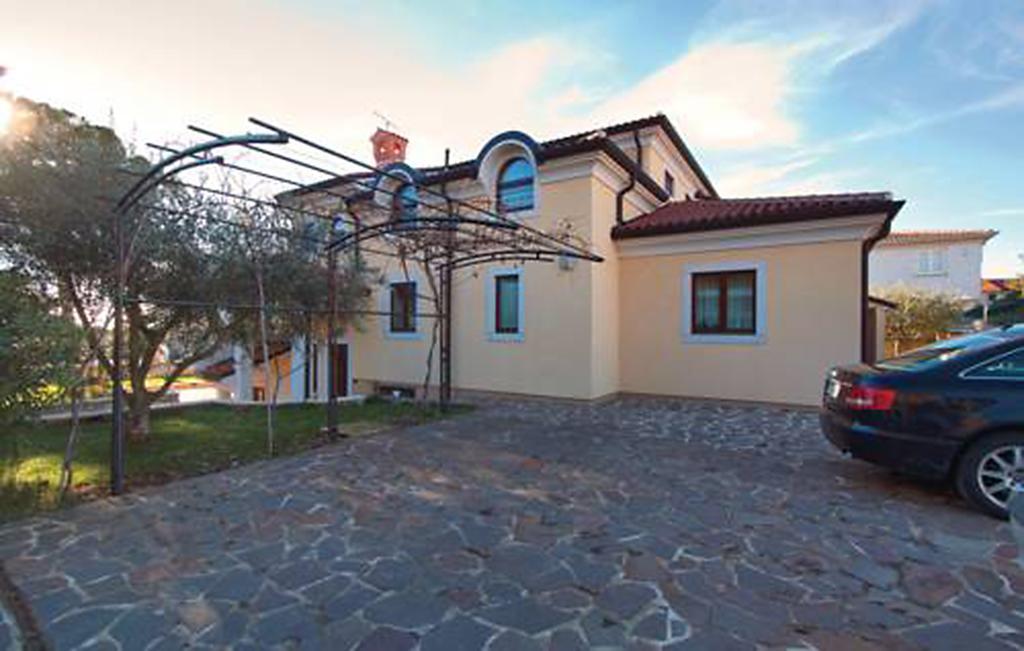 Apartments Villa Teuta Умаг Экстерьер фото
